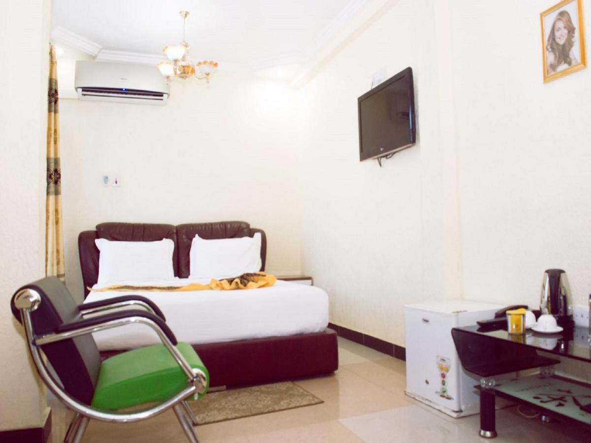 Best Point Hotel ดาร์เอสซาลาม ภายนอก รูปภาพ