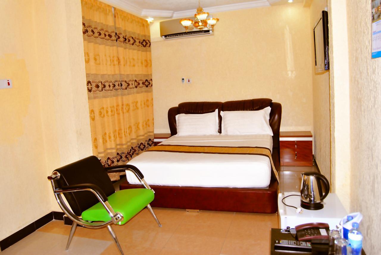 Best Point Hotel ดาร์เอสซาลาม ภายนอก รูปภาพ